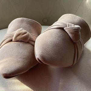 MNJ musshoe slide mule in light tan, size 8